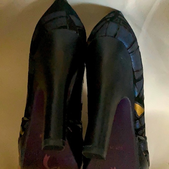 Poetic License Shoes - Picture 6 of 6